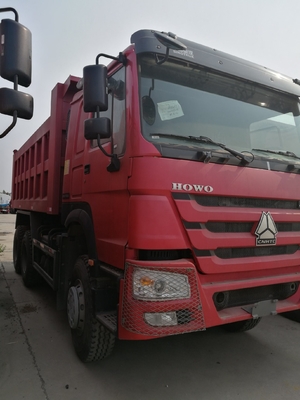 Sinotruk HOWO Дамповые грузовики Тяжелые грузовики 5800*2300*1500 мм с потреблением
